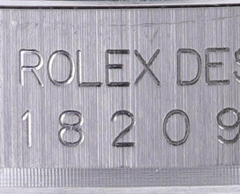 118209